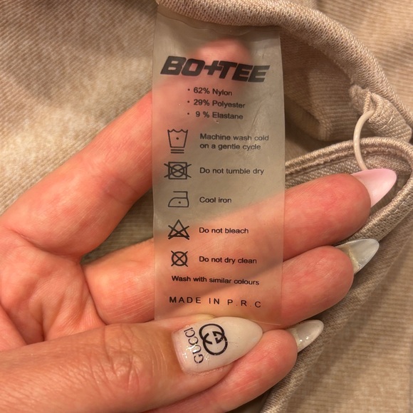 BO+TEE Tan Sports Bra - Picture 4 of 5